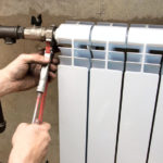 Как правильно подключить радиатор отопления в квартире